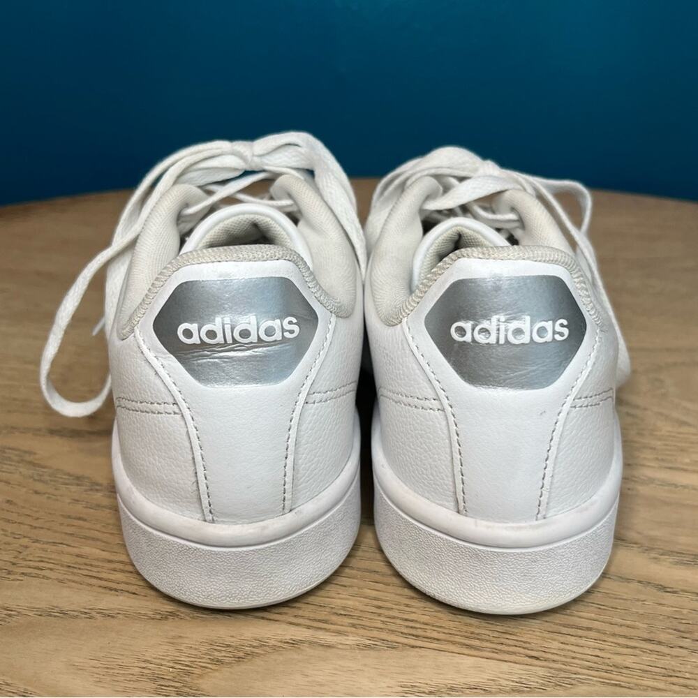 adidas Men’s Cloudfoam Grand Court White Silver Stripes Size 9 - Picture 3 of 10
